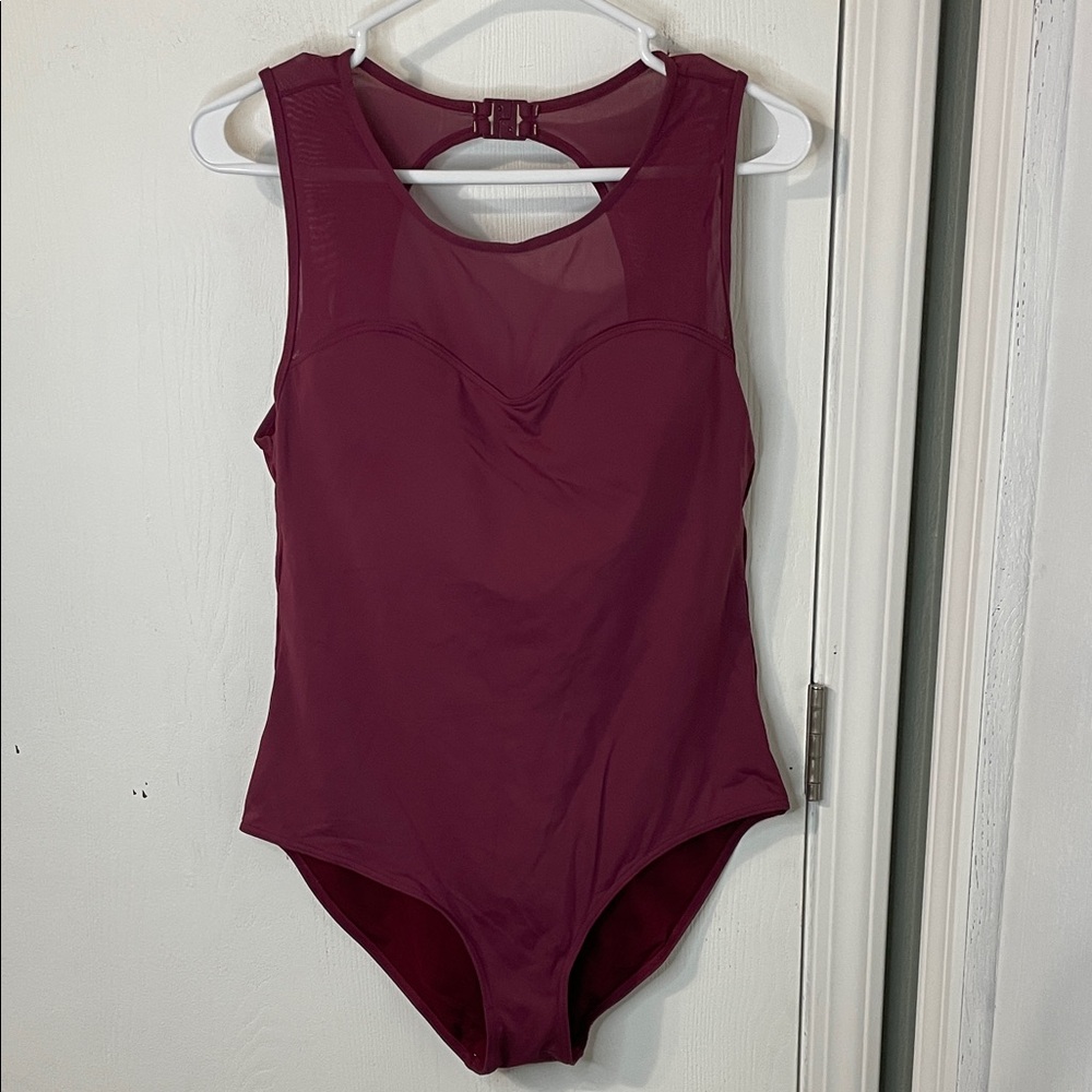 Nip Tuck Swim Multifit Cup Women's One Piece Burgundy Mesh Size 12 US 16 AUS
